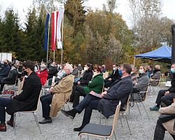 Attentive listeners at House of Remembrance in St. Georgen